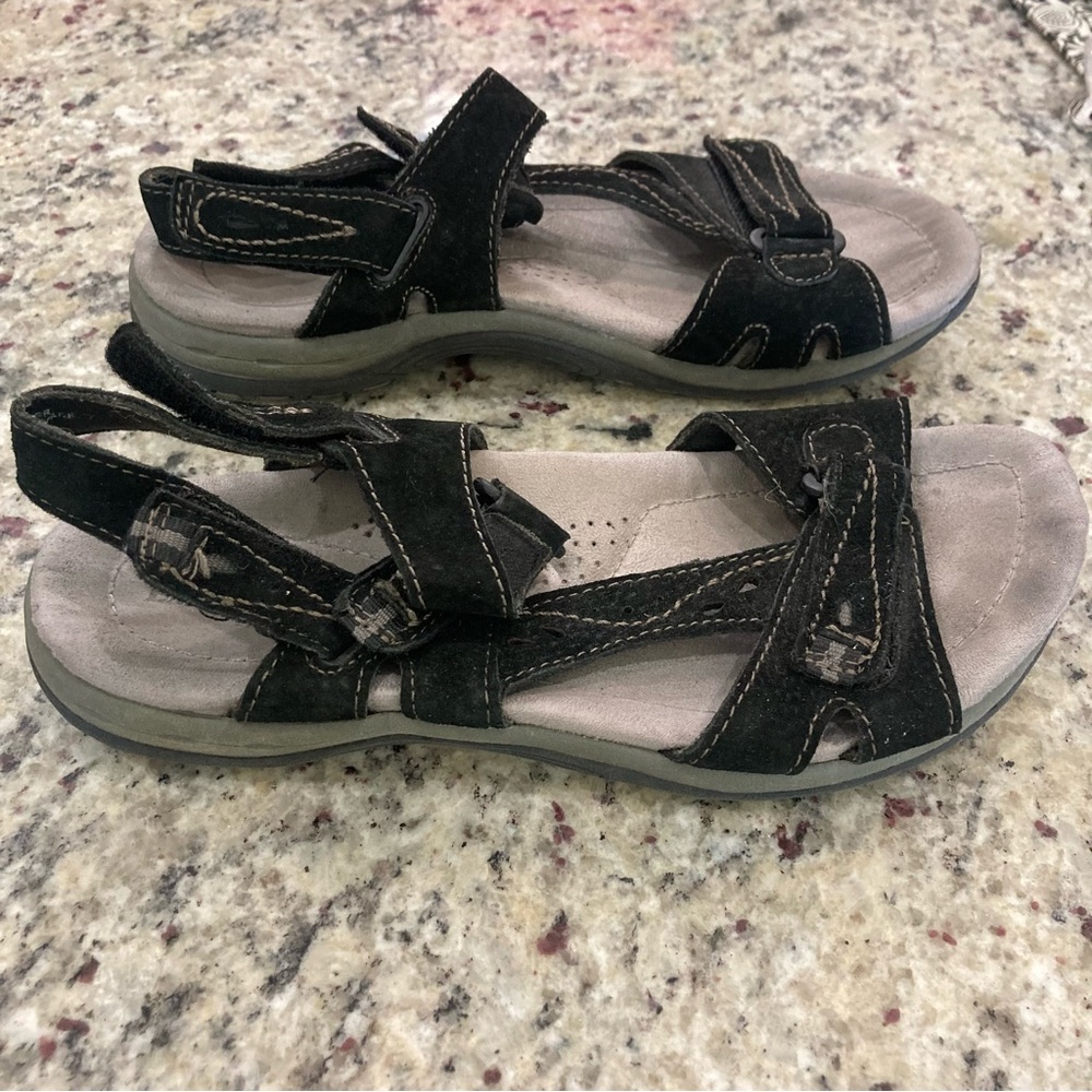 Earth Origins by earth black/gray Sophie sandals in size 7 Preowned Good Condt - Picture 5 of 11